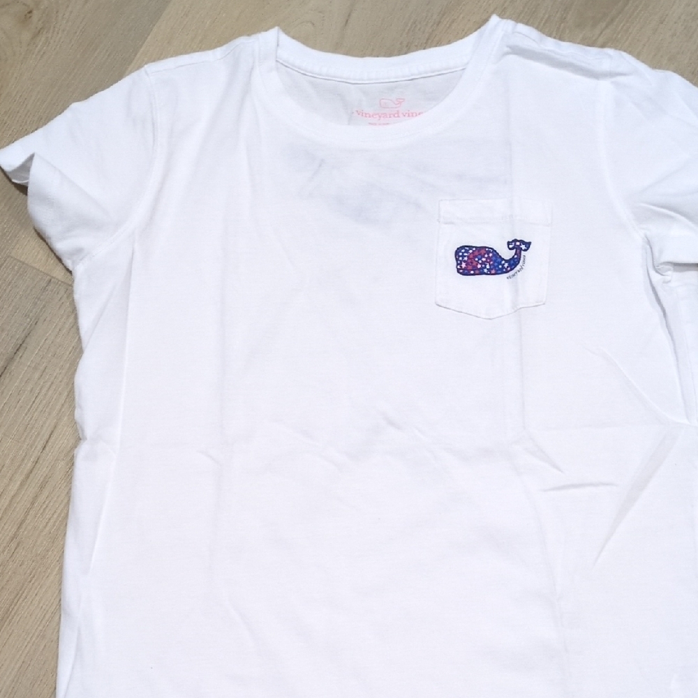 Vineyard Vines White Short-Sleeve Tee with Navy & Pink Whale Patch